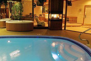 Sybaris Pool Suites Mequon Brown Deer Kültér fotó