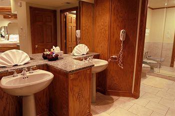Sybaris Pool Suites Mequon Brown Deer Kültér fotó
