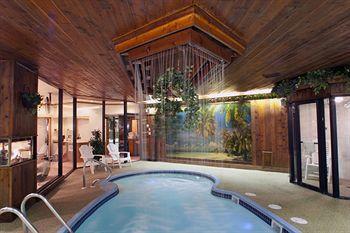 Sybaris Pool Suites Mequon Brown Deer Kültér fotó